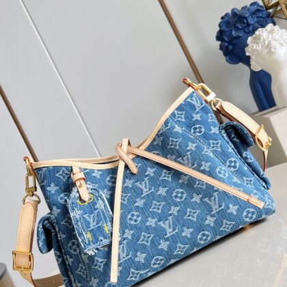 Carryall Cargo PM Louis Vuitton