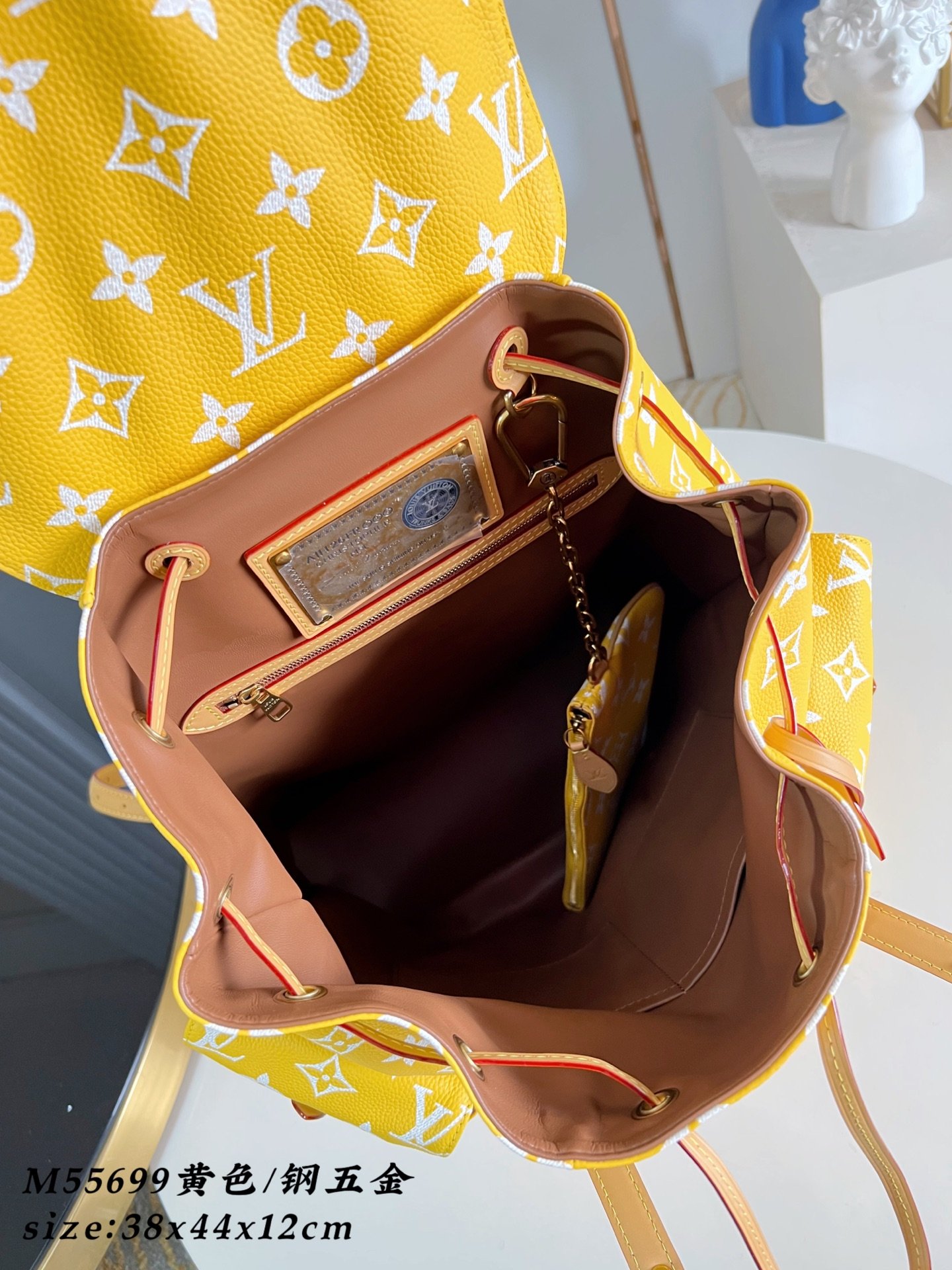 Mochila Christopher MM Louis Vuitton - Imagen 10