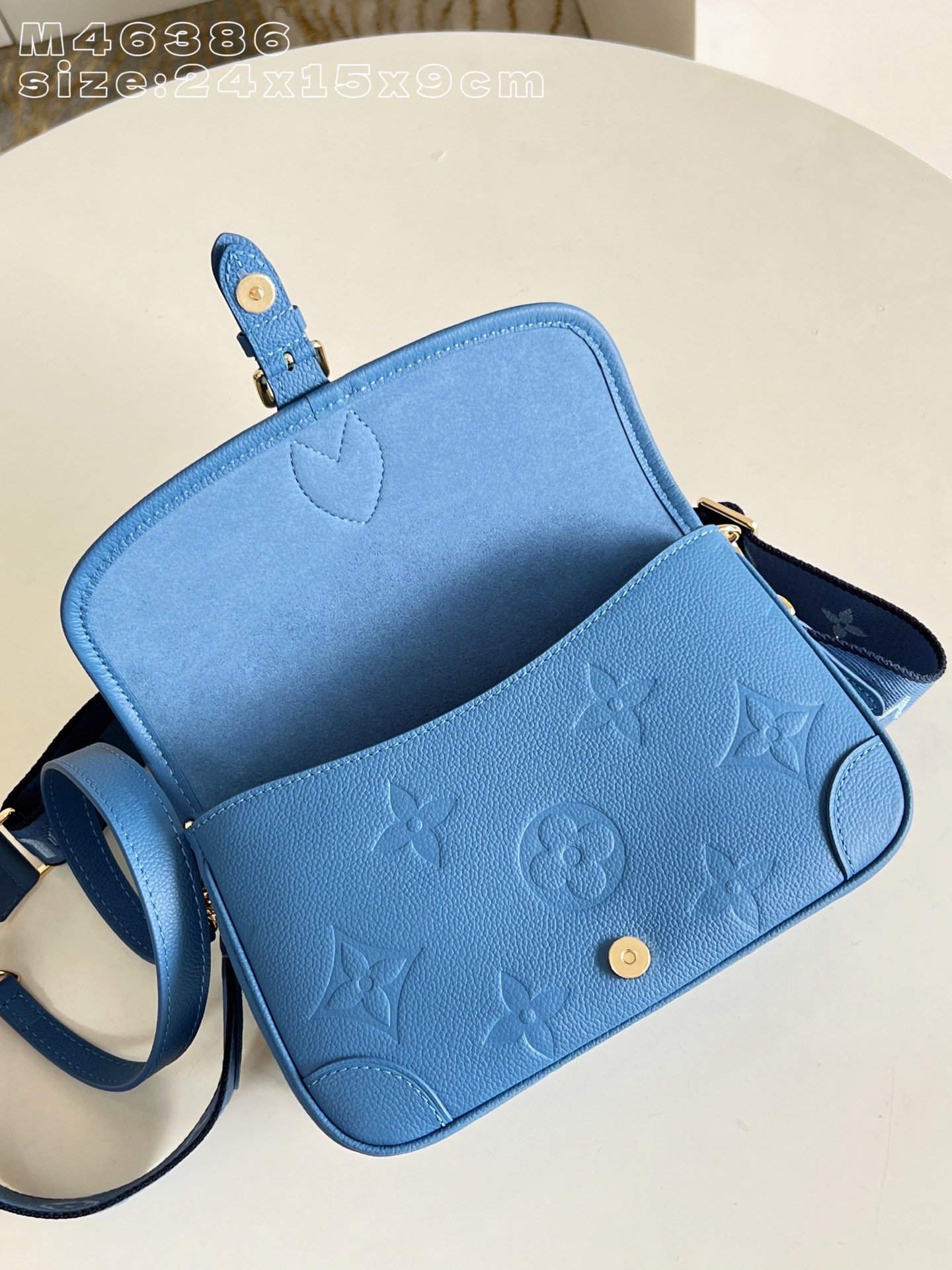 Bolso Diane Louis Vuitton - Imagen 6