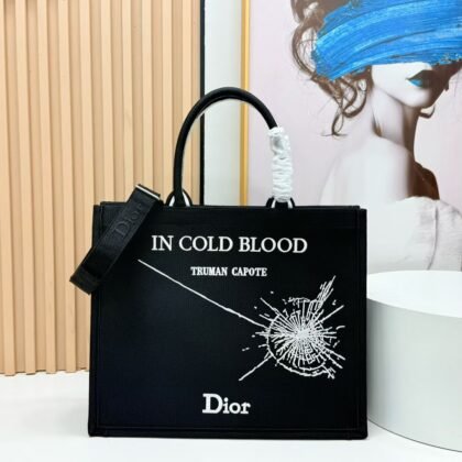 Dior Book Tote grande con bandolera