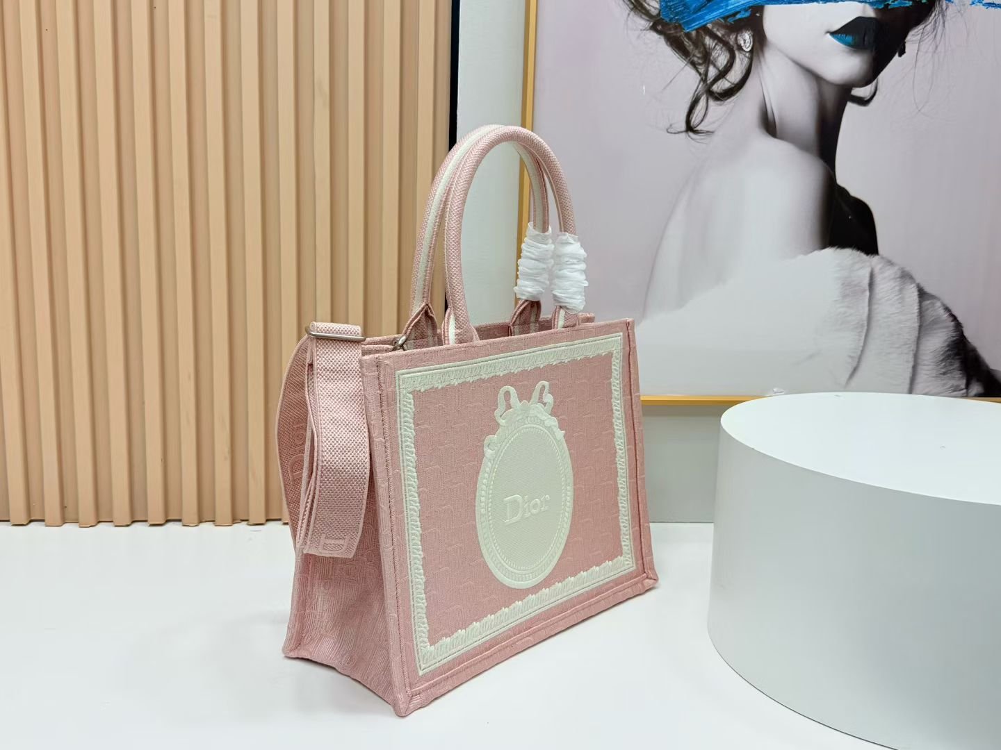 Dior Book Tote mediano con bandolera - Imagen 2