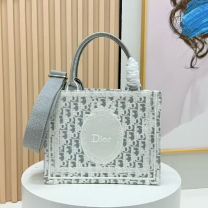 Dior Book Tote pequeño con bandolera