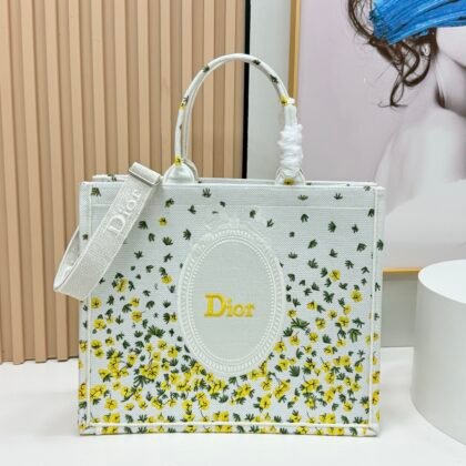 Dior Book Tote grande con bandolera