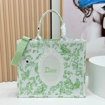Dior Book Tote grande con bandolera