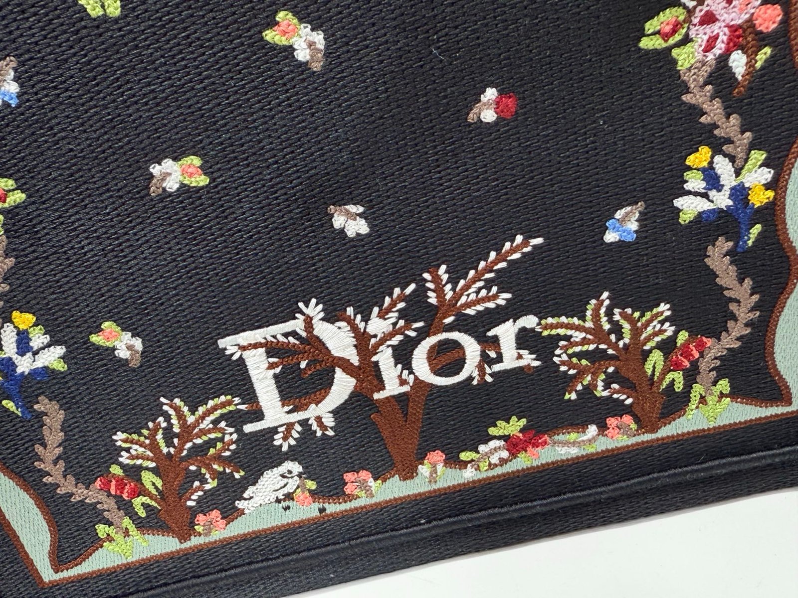 Dior Book Tote pequeño con bandolera - Imagen 5