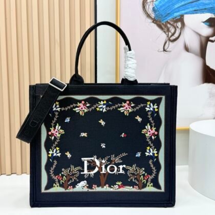 Dior Book Tote grande con bandolera