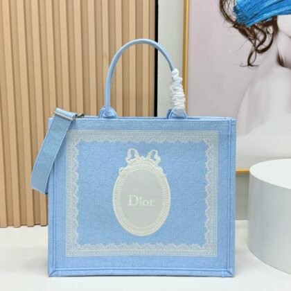 Dior Book Tote grande con bandolera
