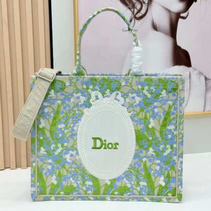 Dior Book Tote grande con bandolera