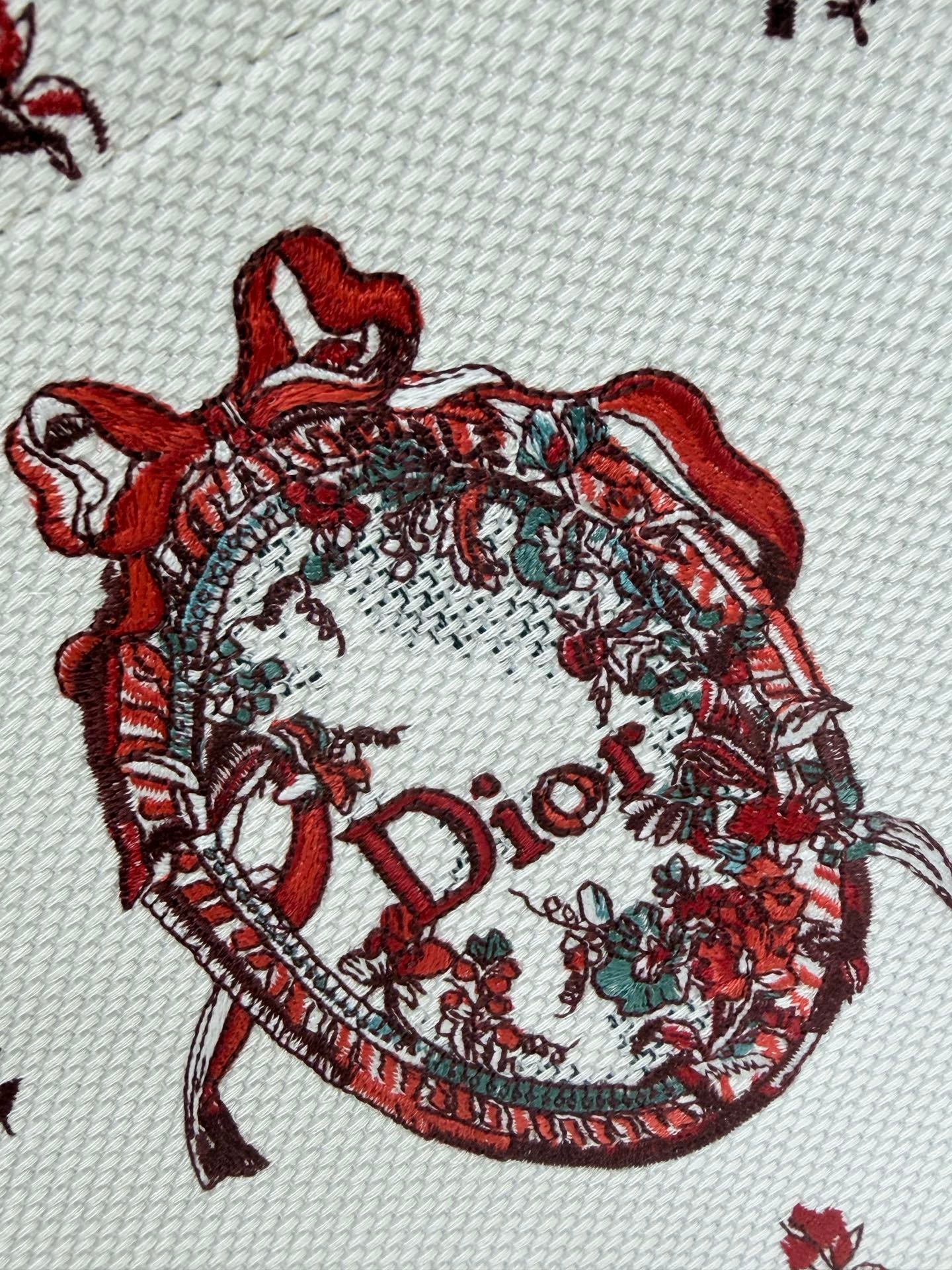 Dior Book Tote pequeño con bandolera - Imagen 4