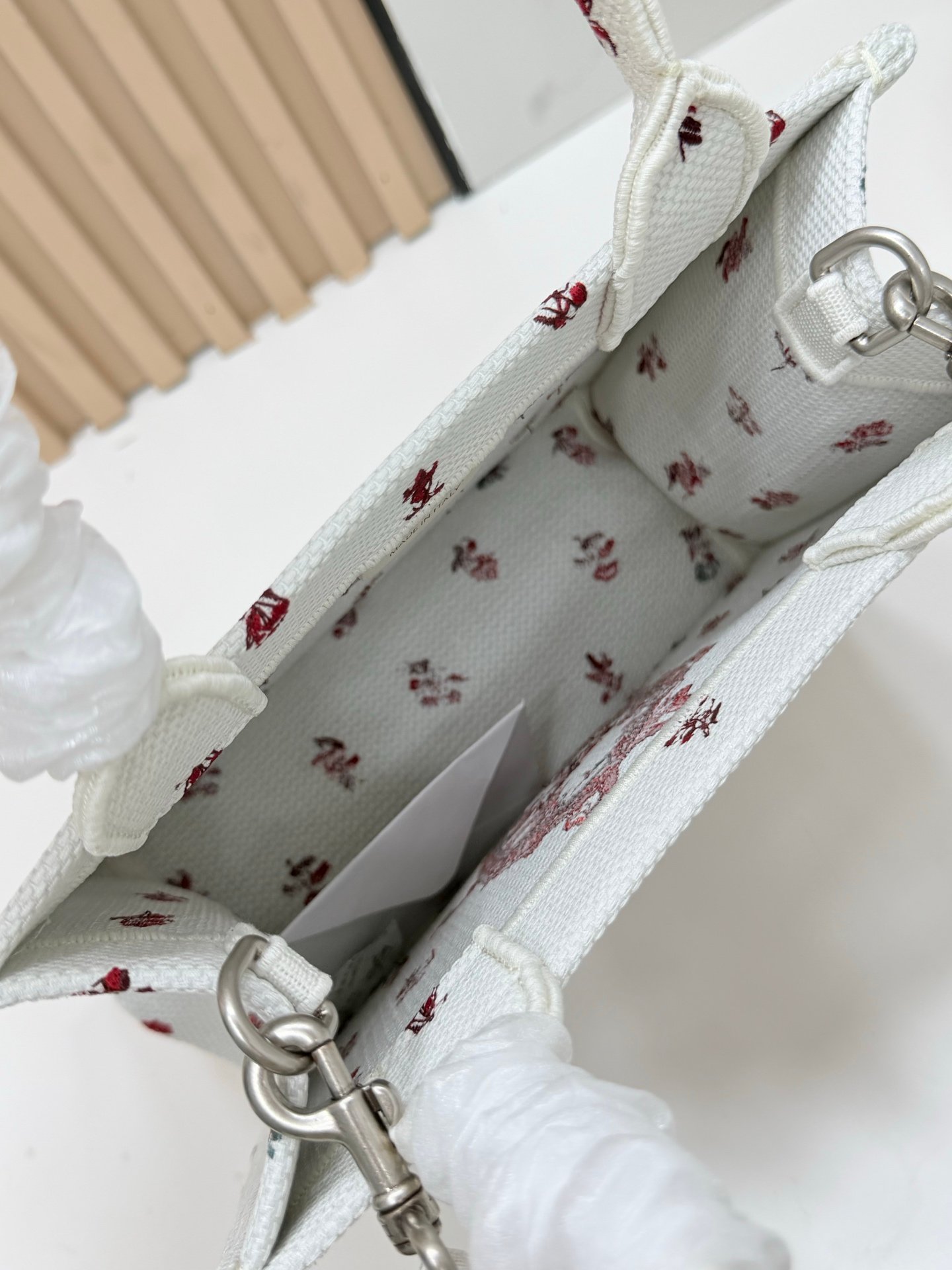 Dior Book Tote pequeño con bandolera - Imagen 8