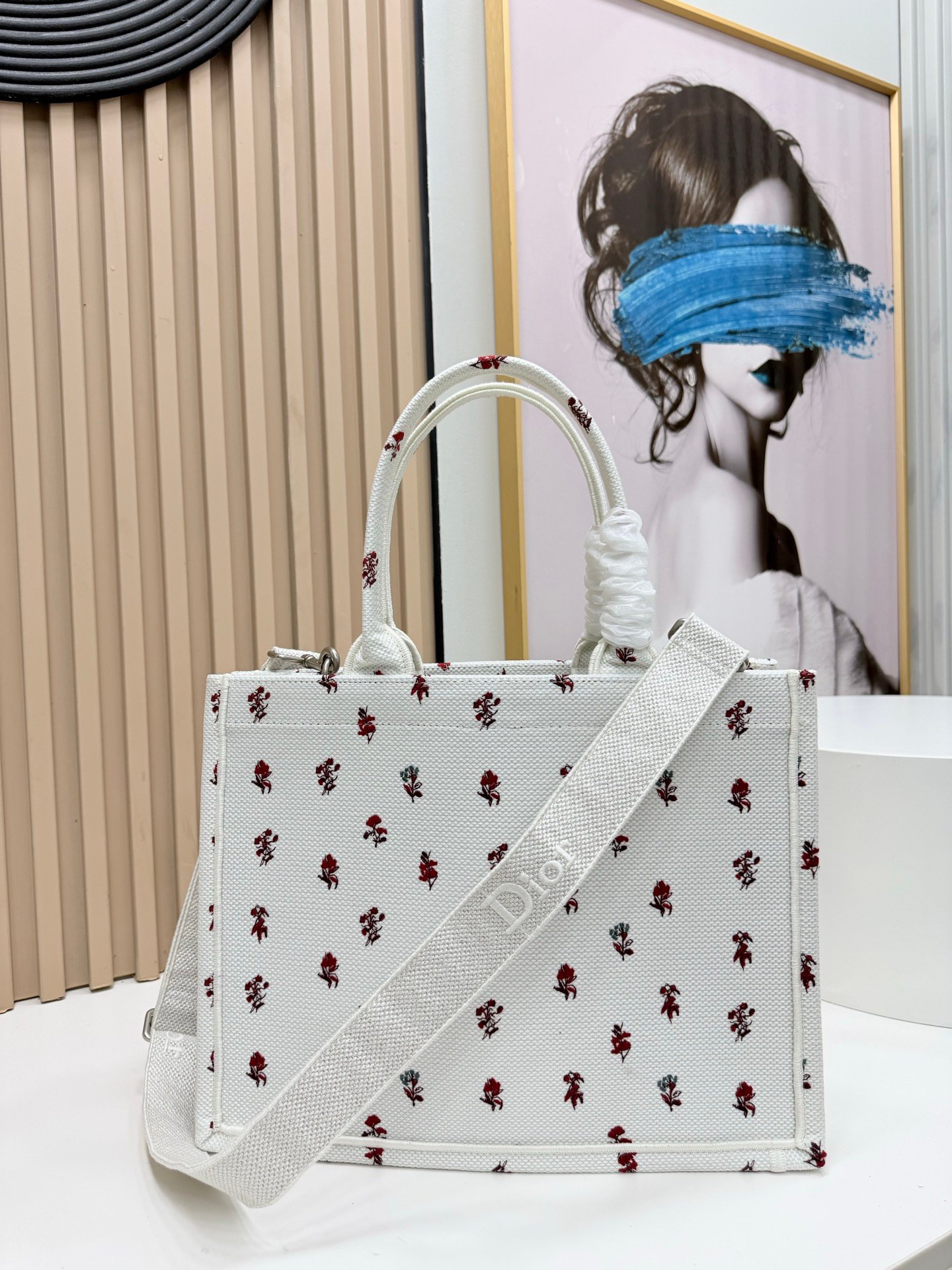 Dior Book Tote mediano con bandolera - Imagen 4