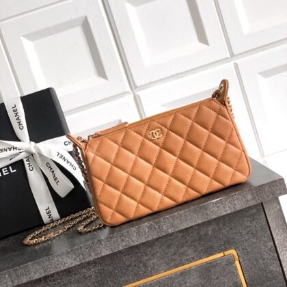 Cartera con cadena Chanel