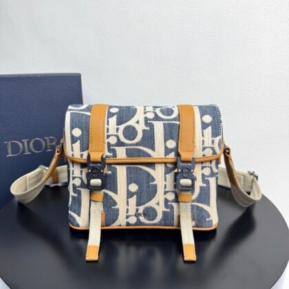 Bolso messenger Dior Hit The Road con solapa