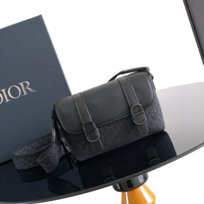 Mini Bolso Dior Daily Messenger