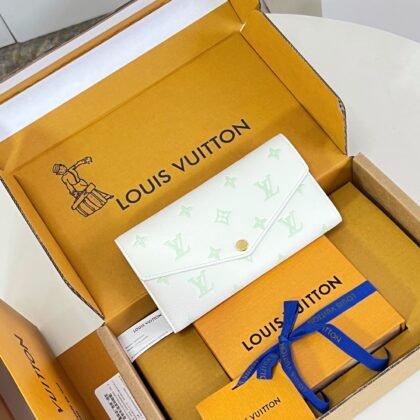 Cartera Sarah Louis Vuitton