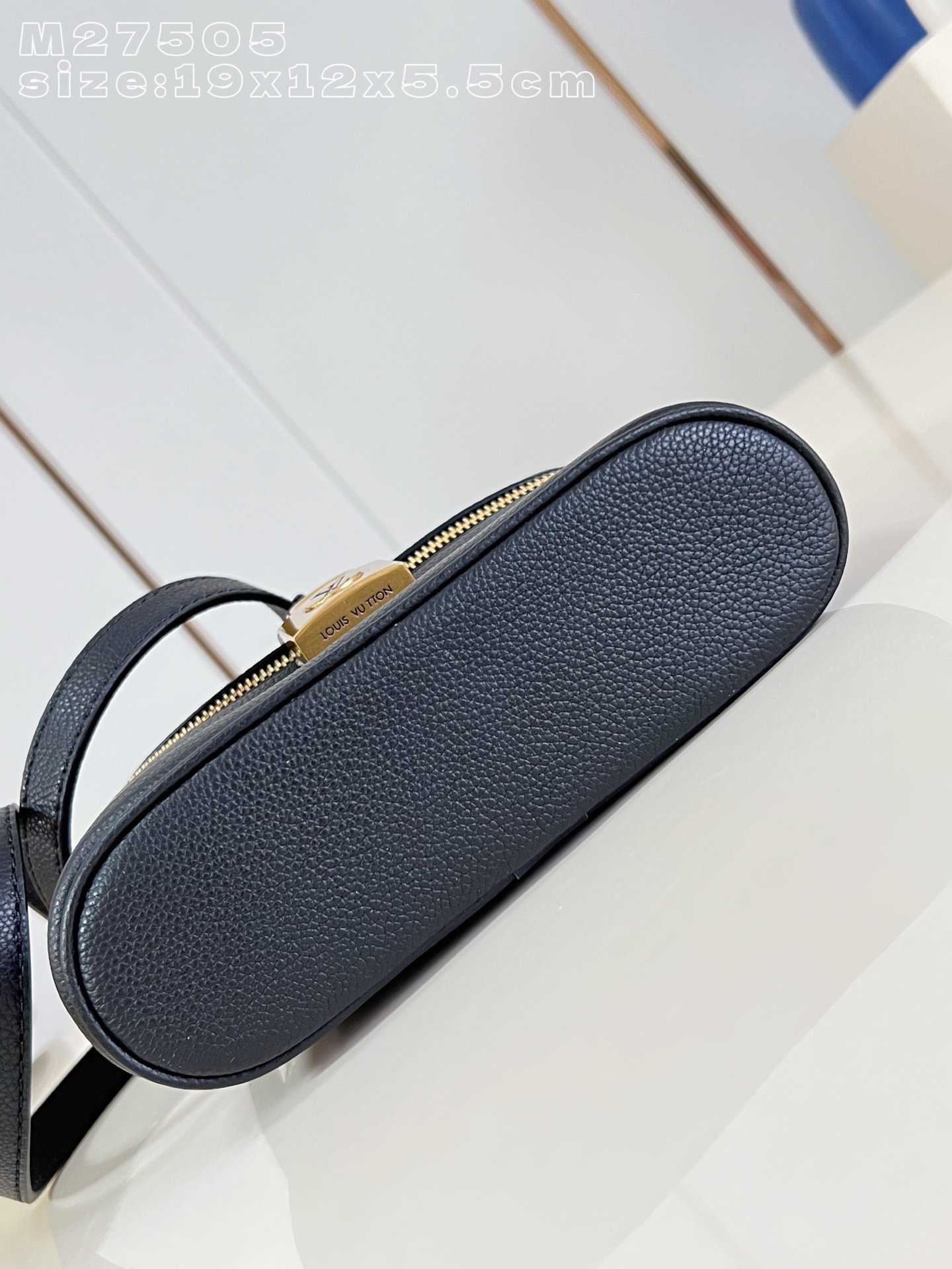 Bolso Low Key Vanity Pouch Louis Vuitton - Imagen 4