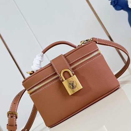 Bolso Low Key Vanity Pouch Louis Vuitton