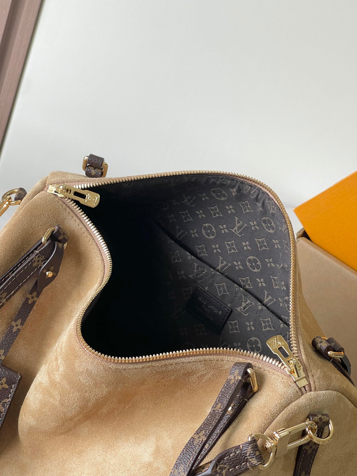 Bolso Express MM Louis Vuitton - Imagen 8