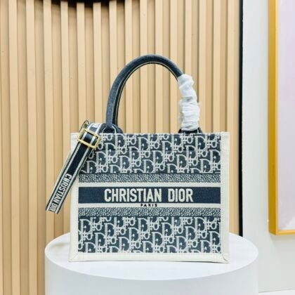 Dior Book Tote pequeño con bandolera