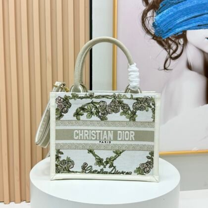 Dior Book Tote pequeño con bandolera
