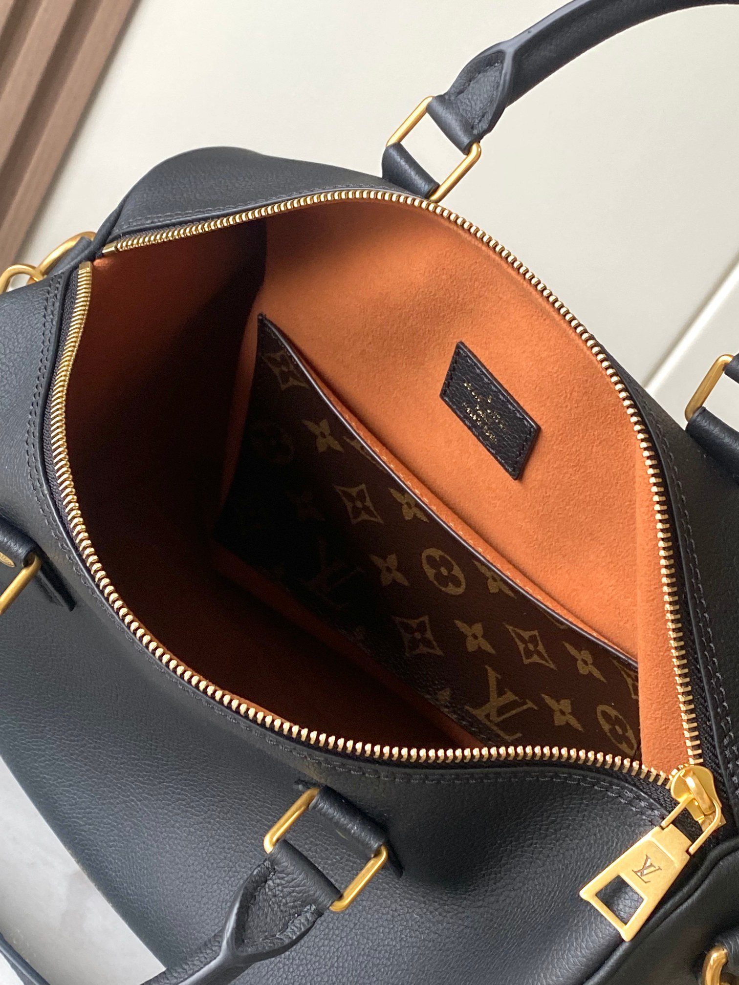 Bolso Speedy Soft 30 Louis Vuitton - Imagen 9