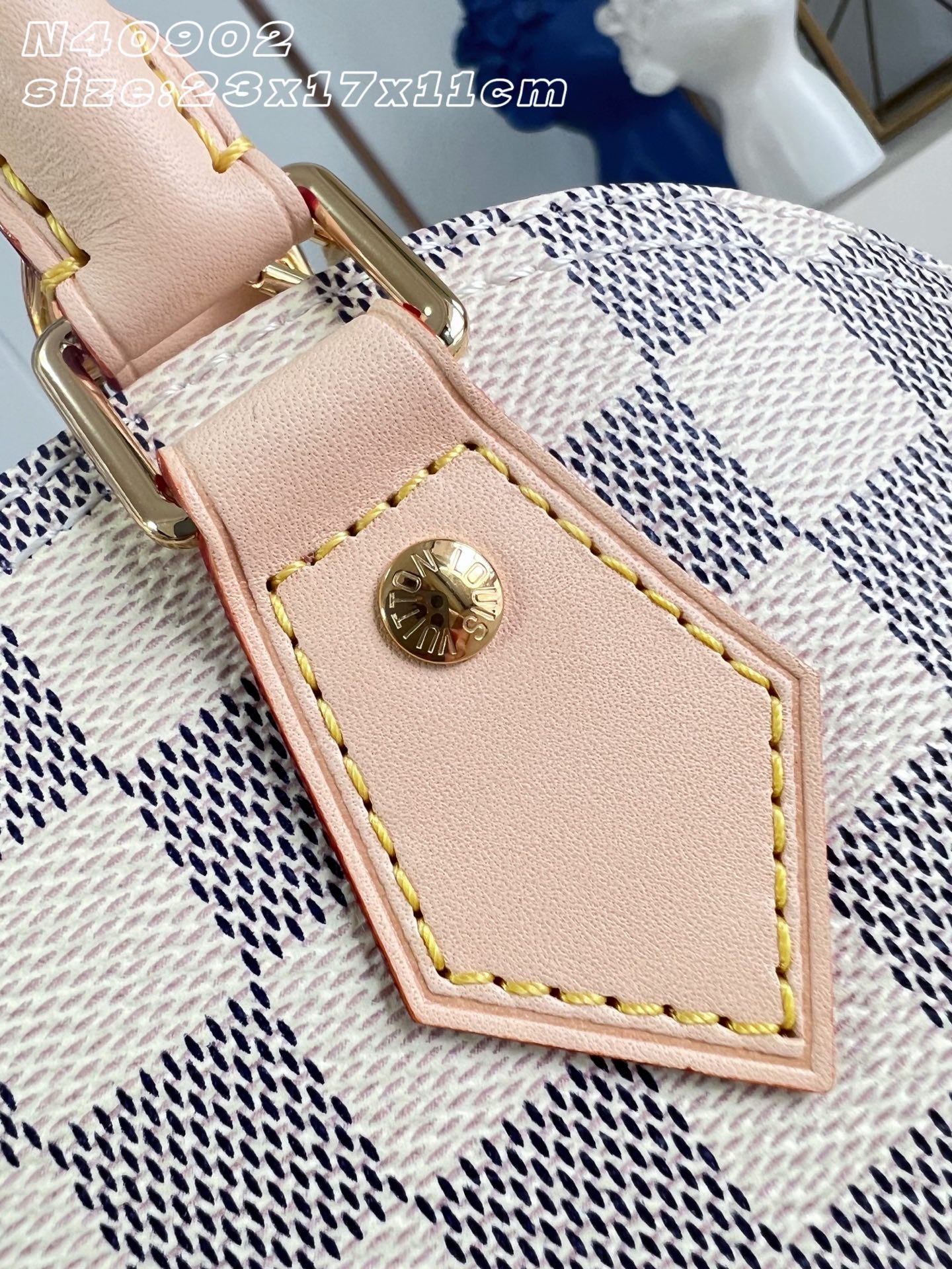 Bolso Alma BB Louis Vuitton - Imagen 4