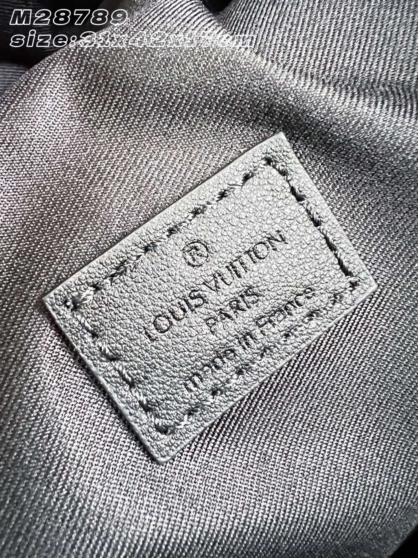Mochila Discovery PM Louis Vuitton - Imagen 9