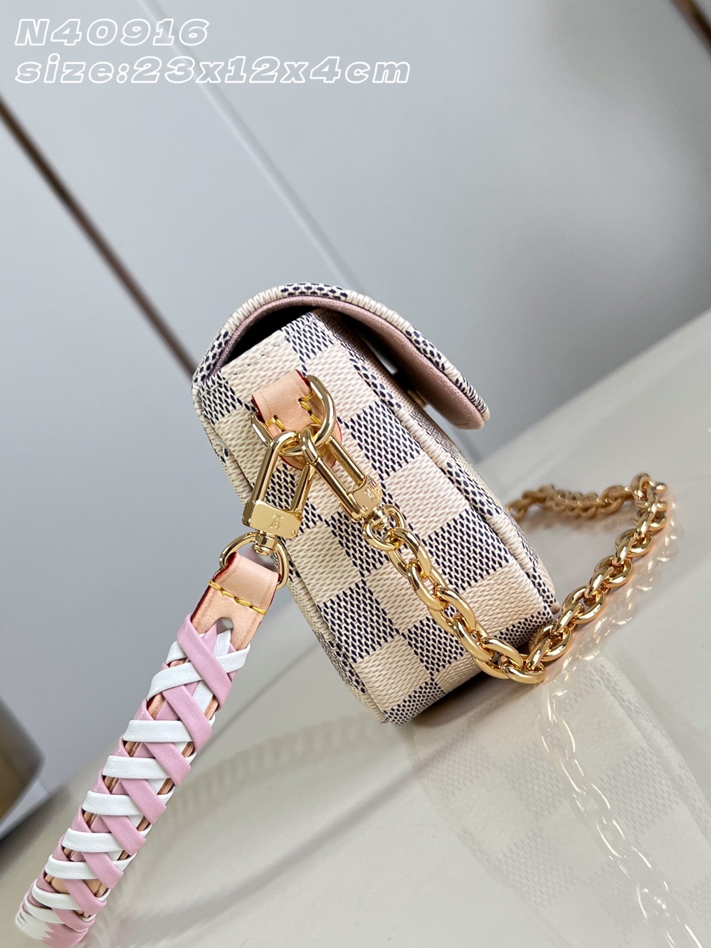 Cartera de mano Ivy con cadena Louis Vuitton - Imagen 3