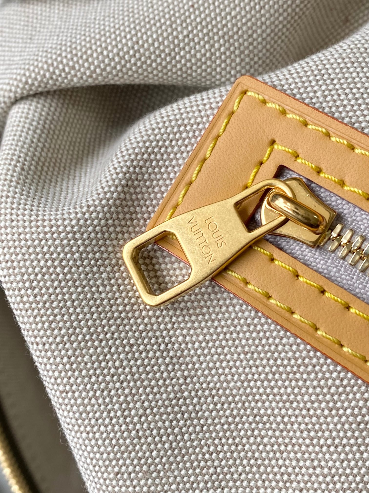 Bolso Vagabond Hobo Louis Vuitton - Imagen 7