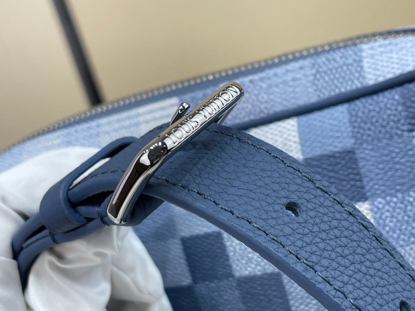 Bolso Nil Louis Vuitton - Imagen 9