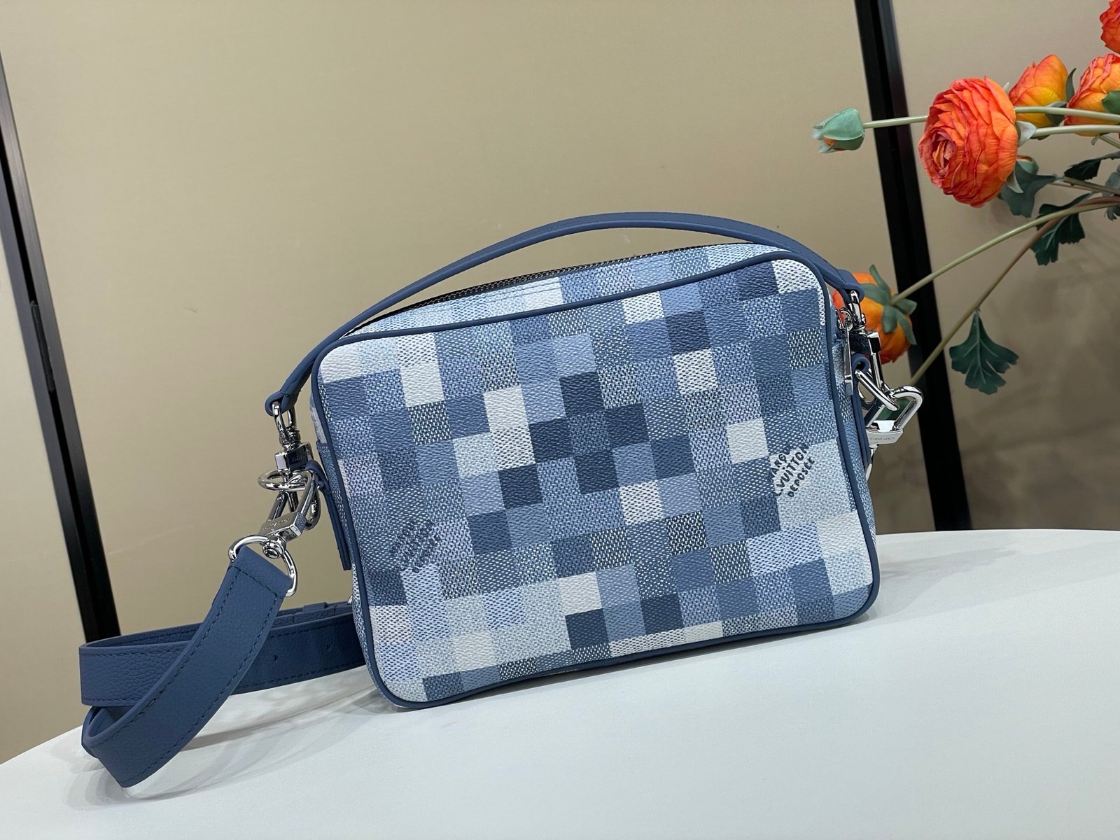 Bolso Nil Louis Vuitton - Imagen 3