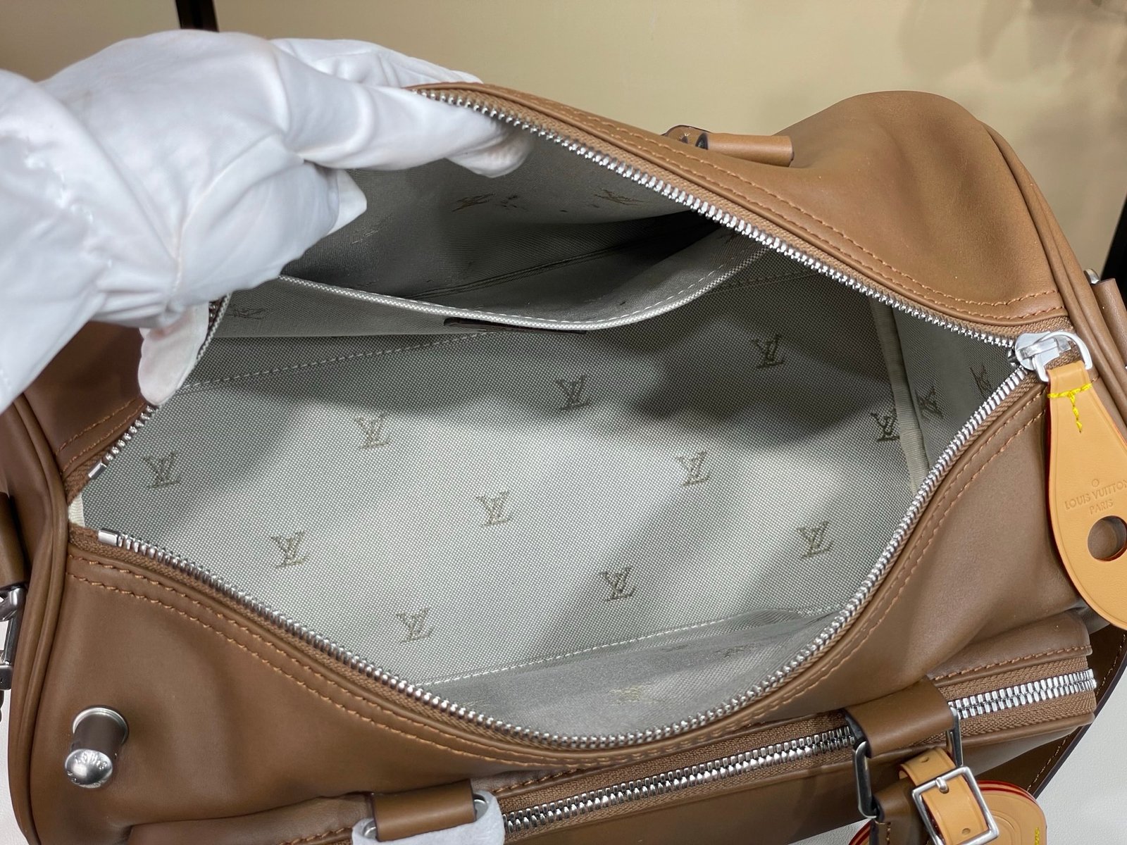 Bolsa de viaje Keepall Cargo 35 con bandolera Louis Vuitton - Imagen 10