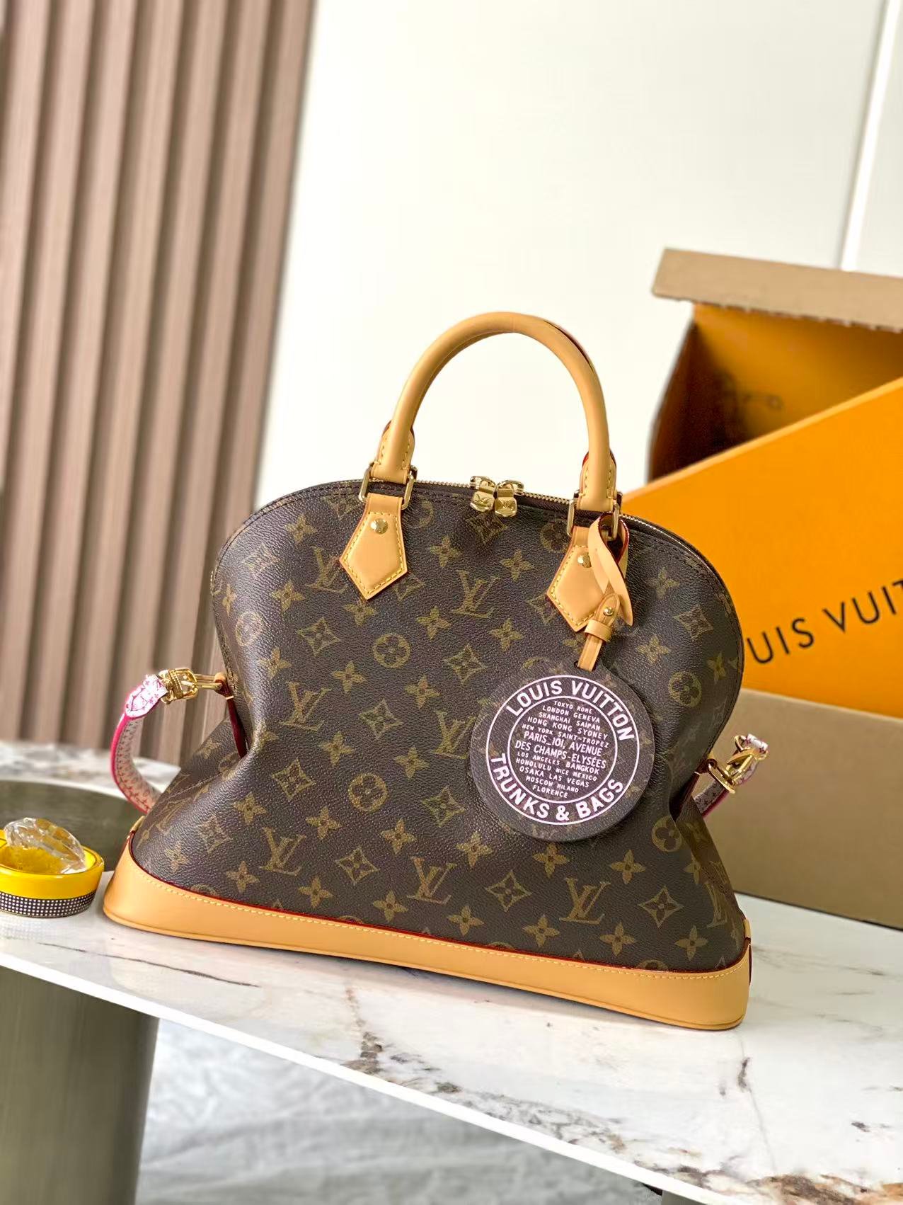 Bolso Alma MM Soft Louis Vuitton - Imagen 3