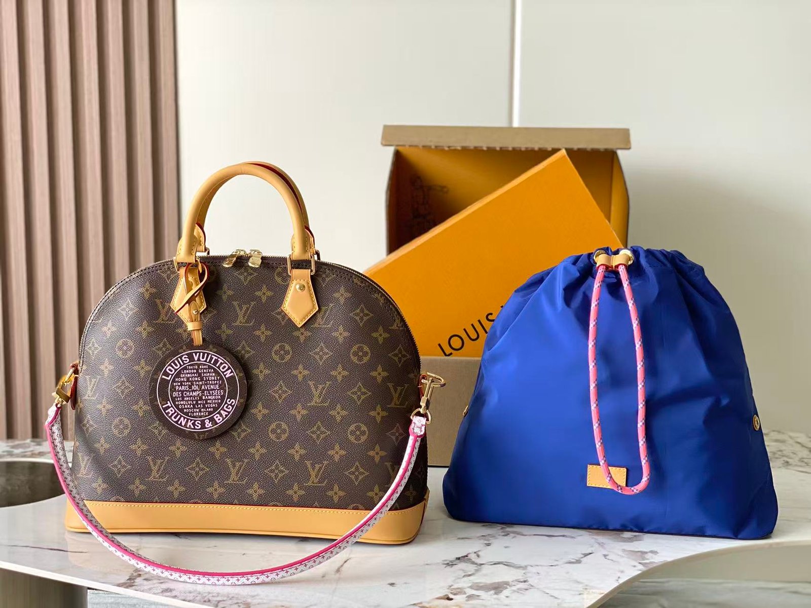 Bolso Alma MM Soft Louis Vuitton