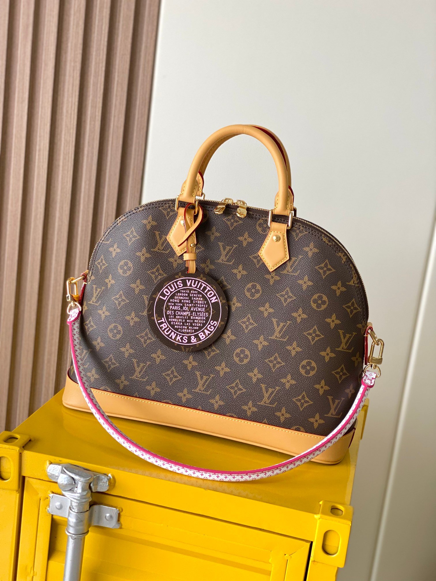 Bolso Alma MM Soft Louis Vuitton - Imagen 2