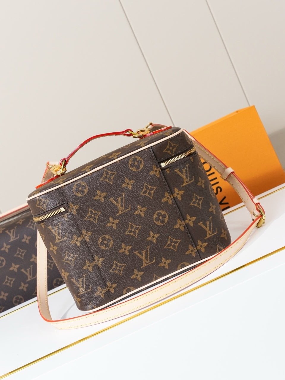 Neceser Nice BB Louis Vuitton - Imagen 3