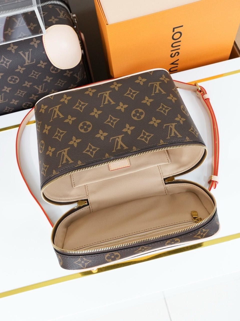 Neceser Nice BB Louis Vuitton - Imagen 8