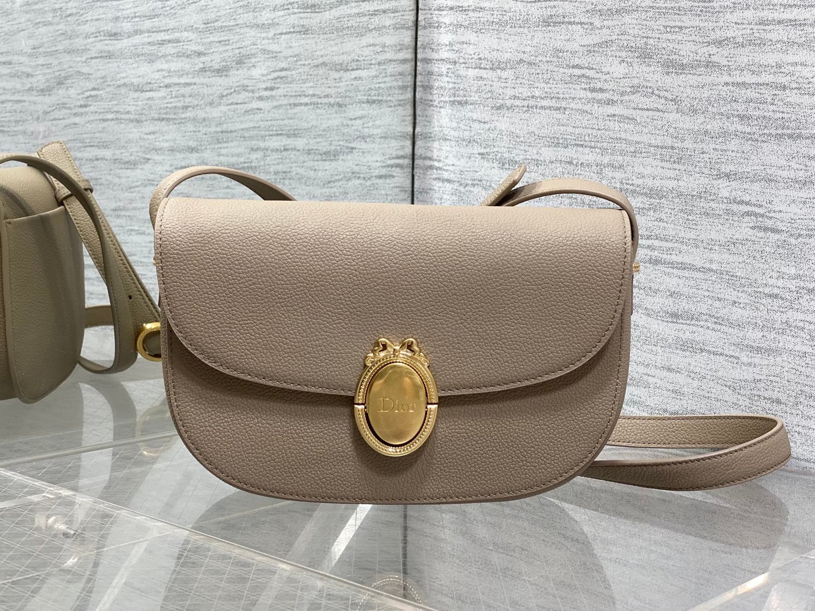 Bolso Dior Médaillon con solapa