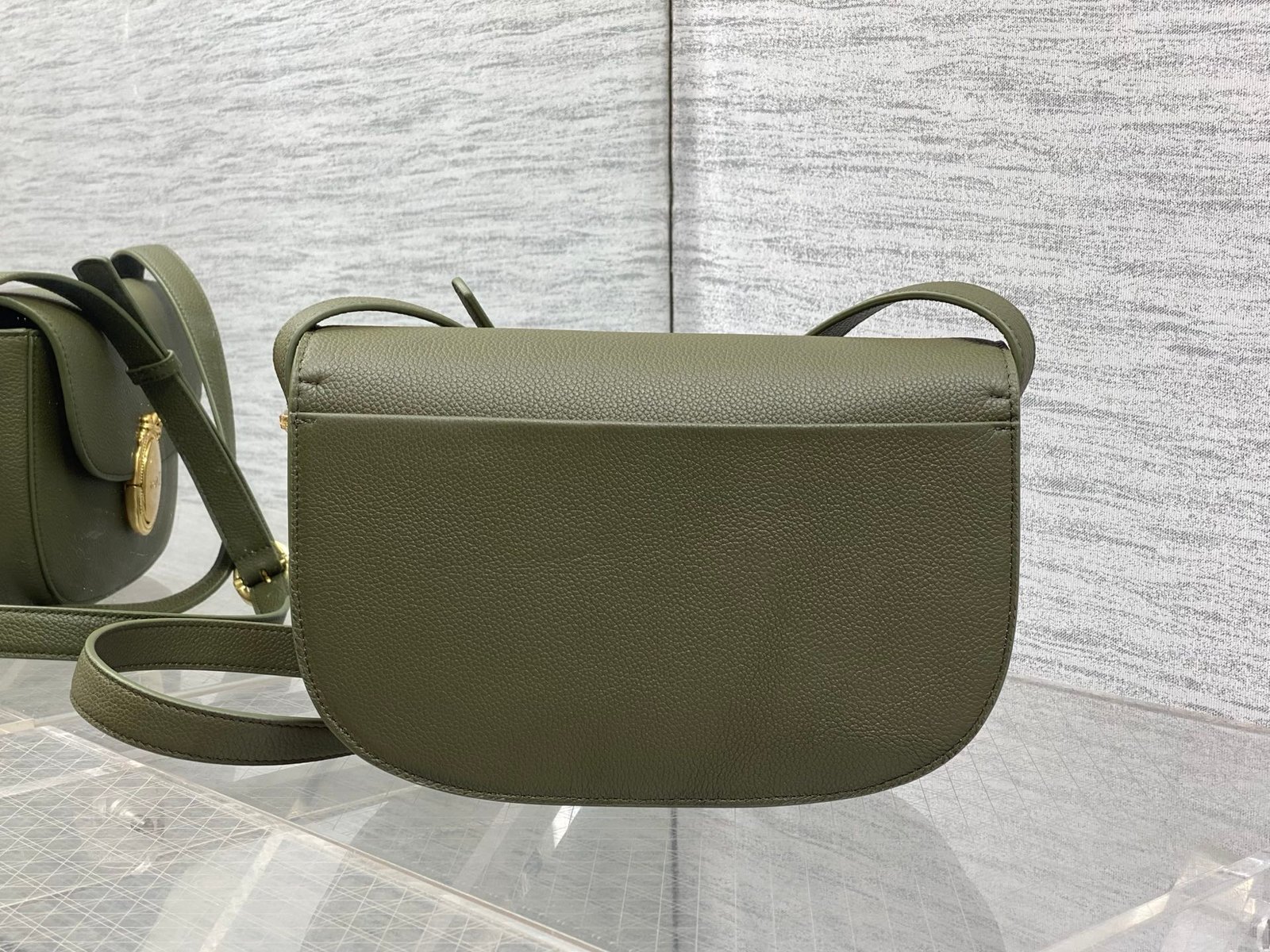 Bolso Dior Médaillon con solapa - Imagen 3