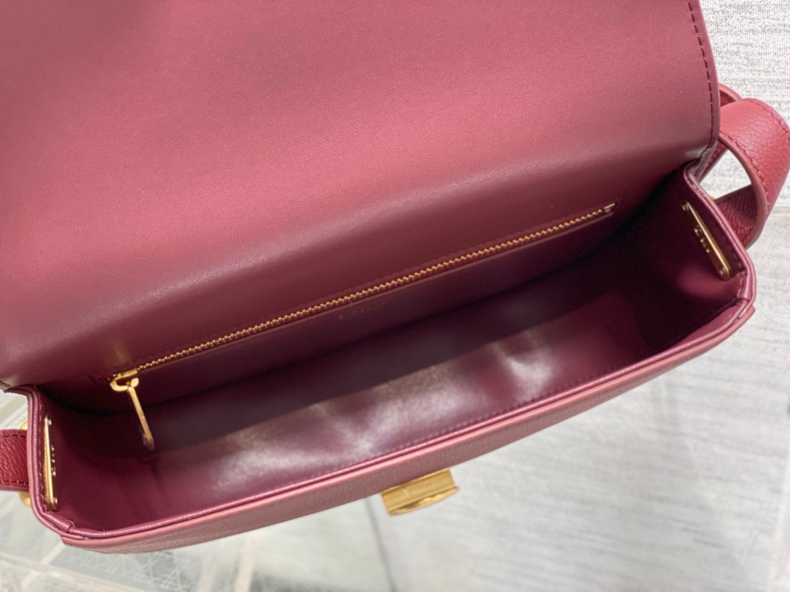 Bolso Dior Médaillon con solapa - Imagen 8